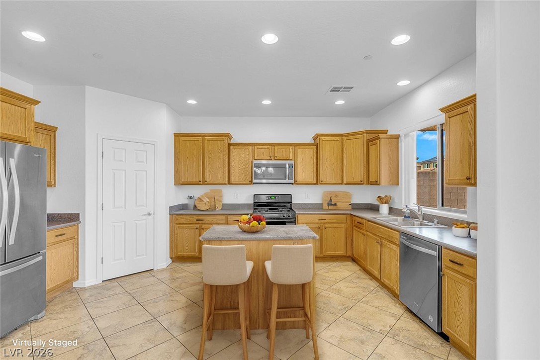 112 Newmiller Street Property Photo 4
