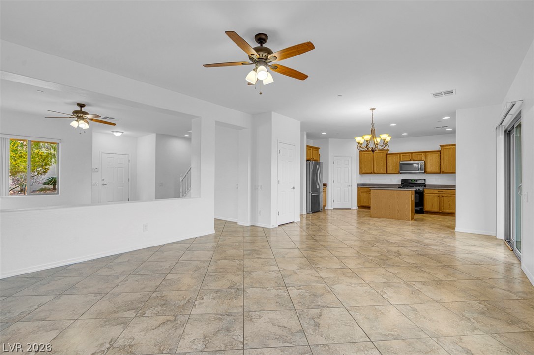 112 Newmiller Street Property Photo 14