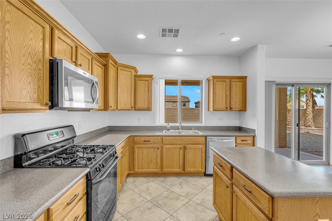 112 Newmiller Street Property Photo 19