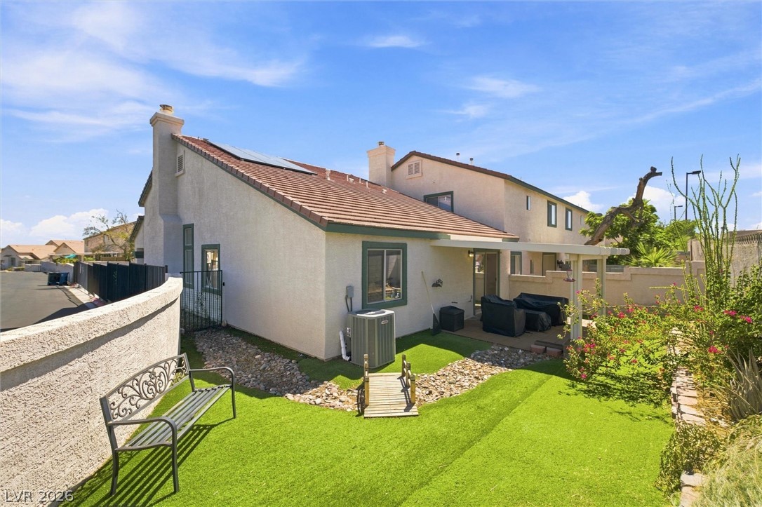 4005 Radbourne Avenue Property Photo 3