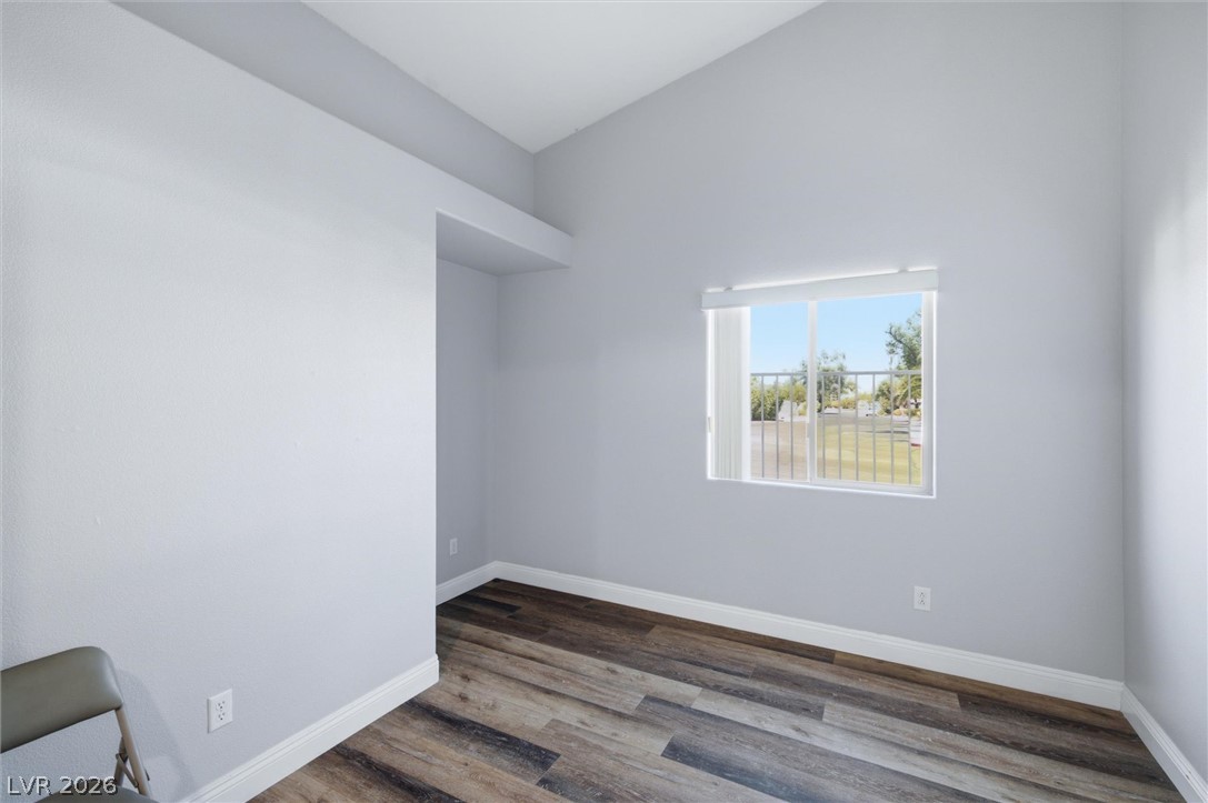 4005 Radbourne Avenue Property Photo 10