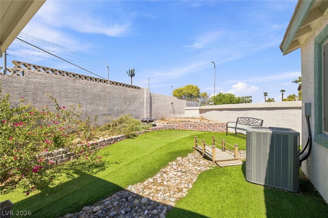 4005 Radbourne Avenue Property Photo 18