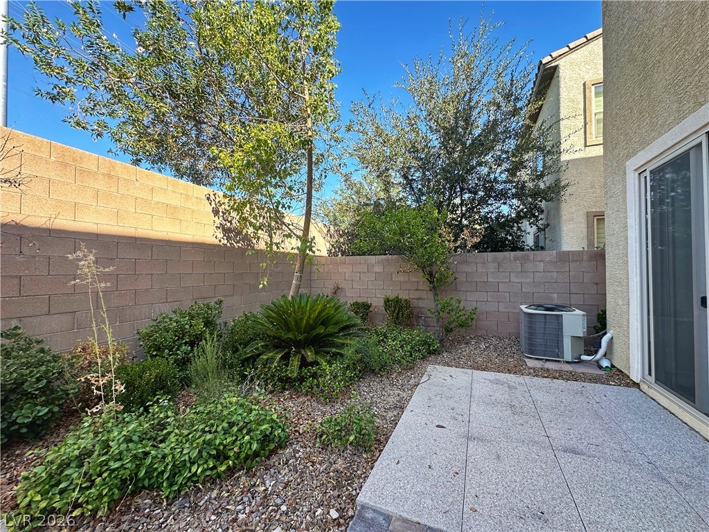 5137 Fiery Sky Ridge Street Property Photo 4