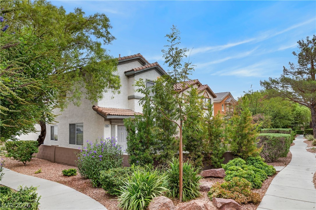 9917 Via Toro Avenue Property Photo 4