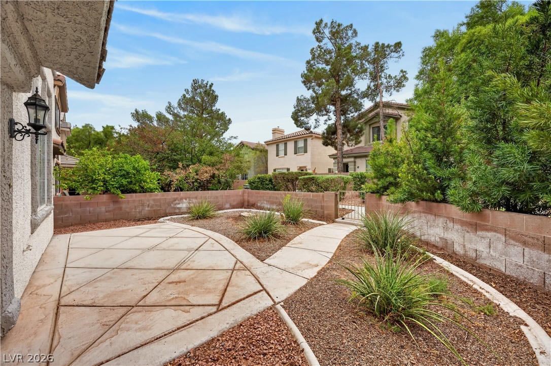 9917 Via Toro Avenue Property Photo 7