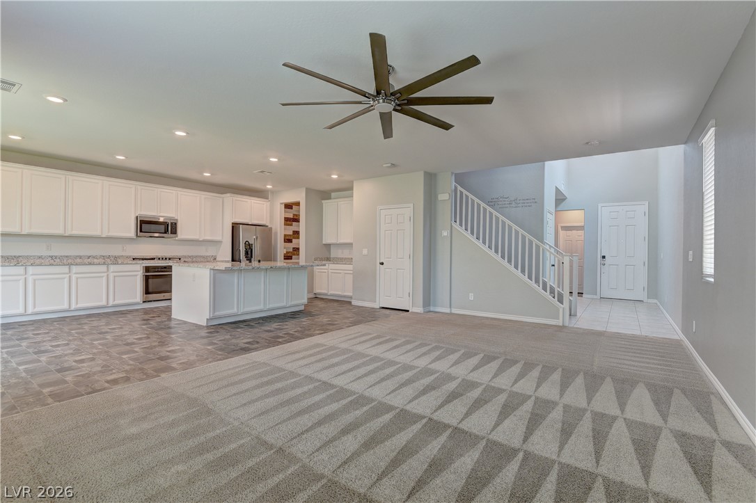 10819 Far Country Avenue Property Photo 7