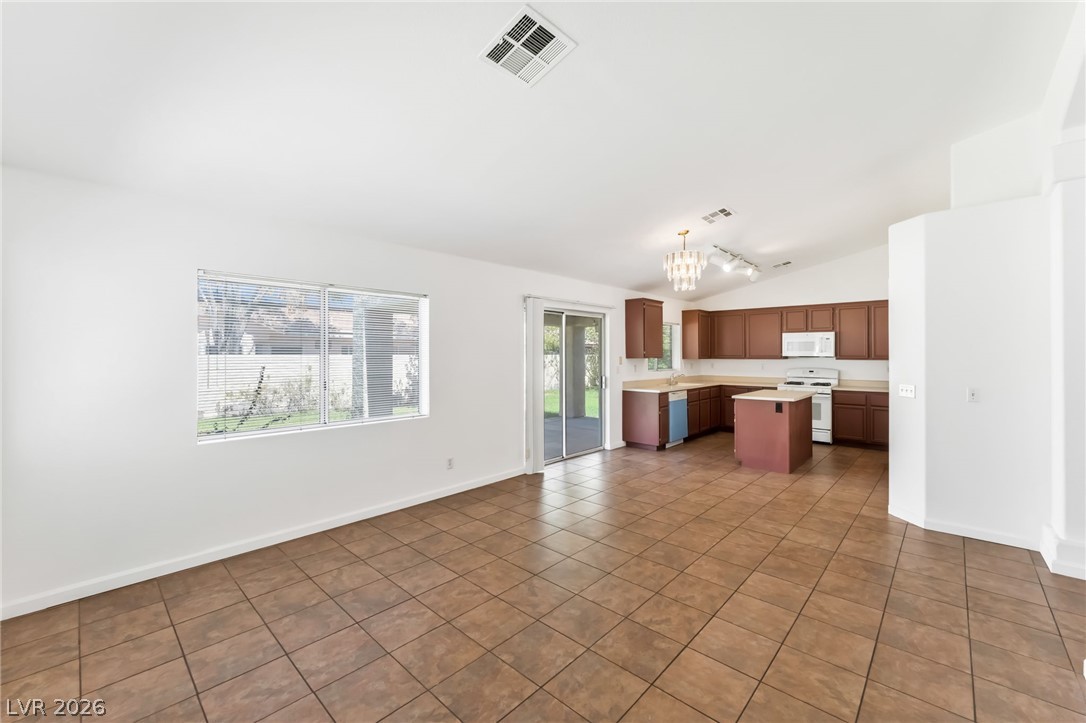 5308 Clouds Rest Avenue Property Photo 11