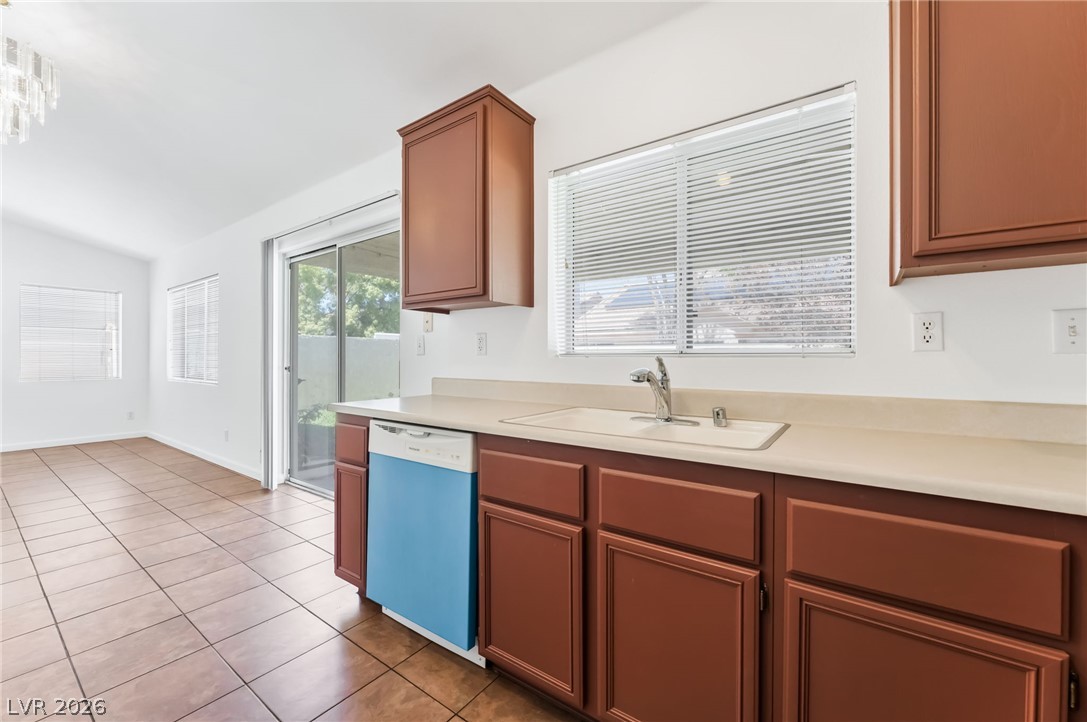5308 Clouds Rest Avenue Property Photo 15