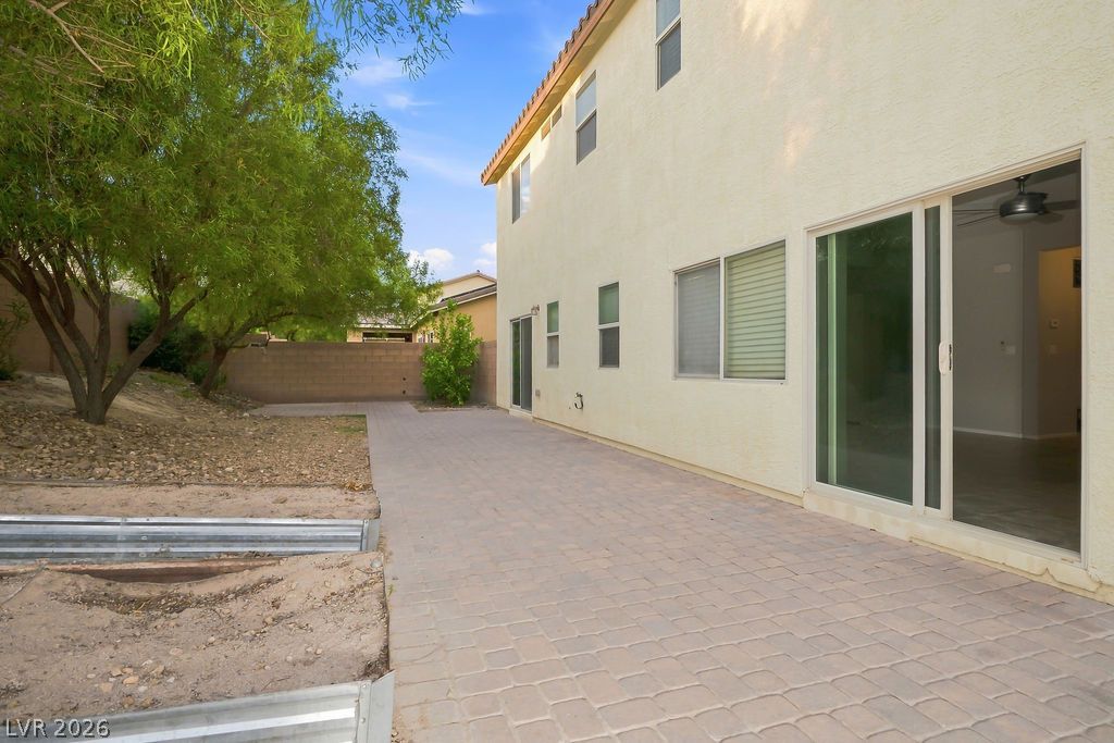 6717 Gallowgate Court Property Photo 7