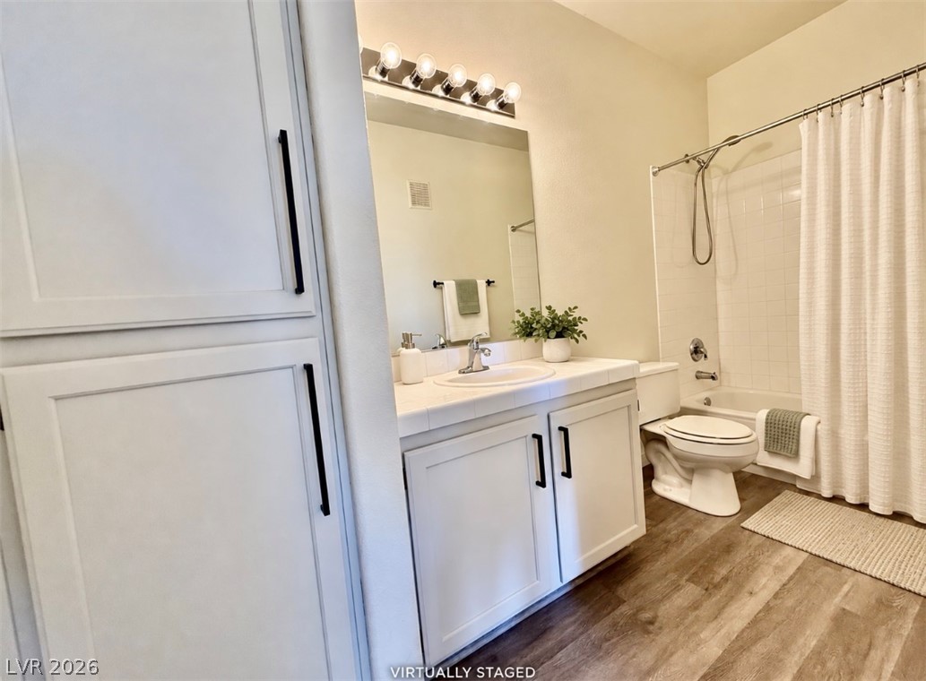 2121 Echo Bay Street 201 Property Photo 11
