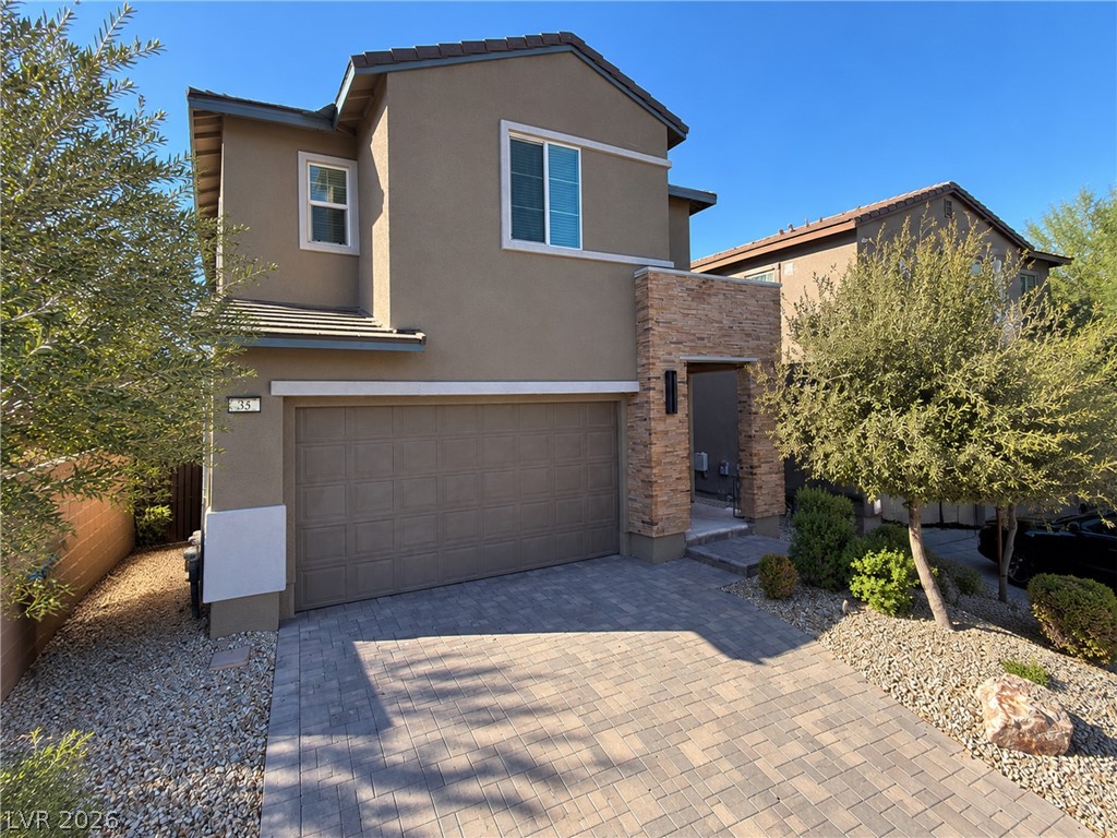 35 Strada Fontana Property Photo 3