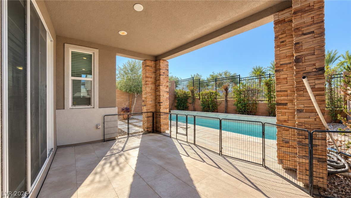35 Strada Fontana Property Photo 21