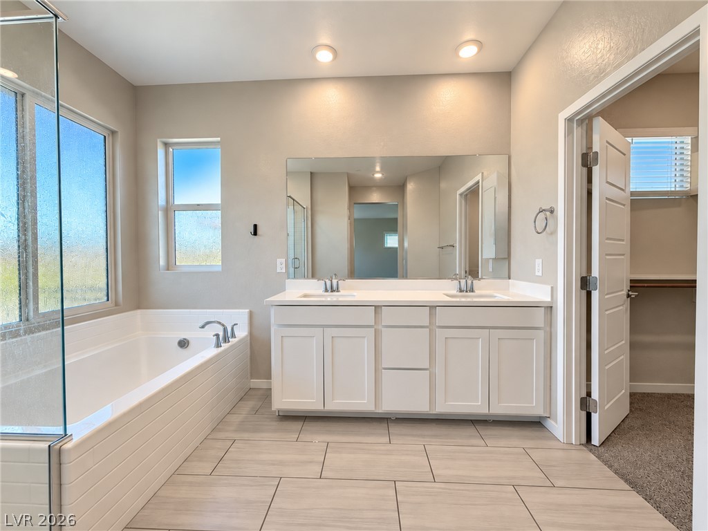35 Strada Fontana Property Photo 41