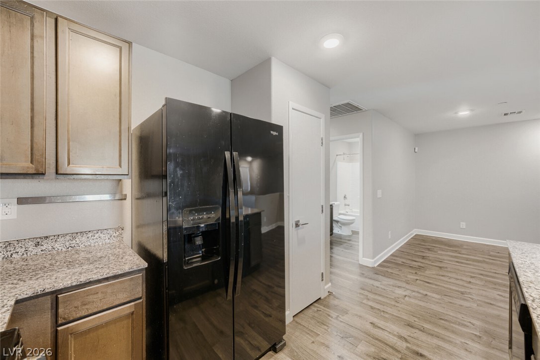 4598 Woolcomber Street Property Photo 6