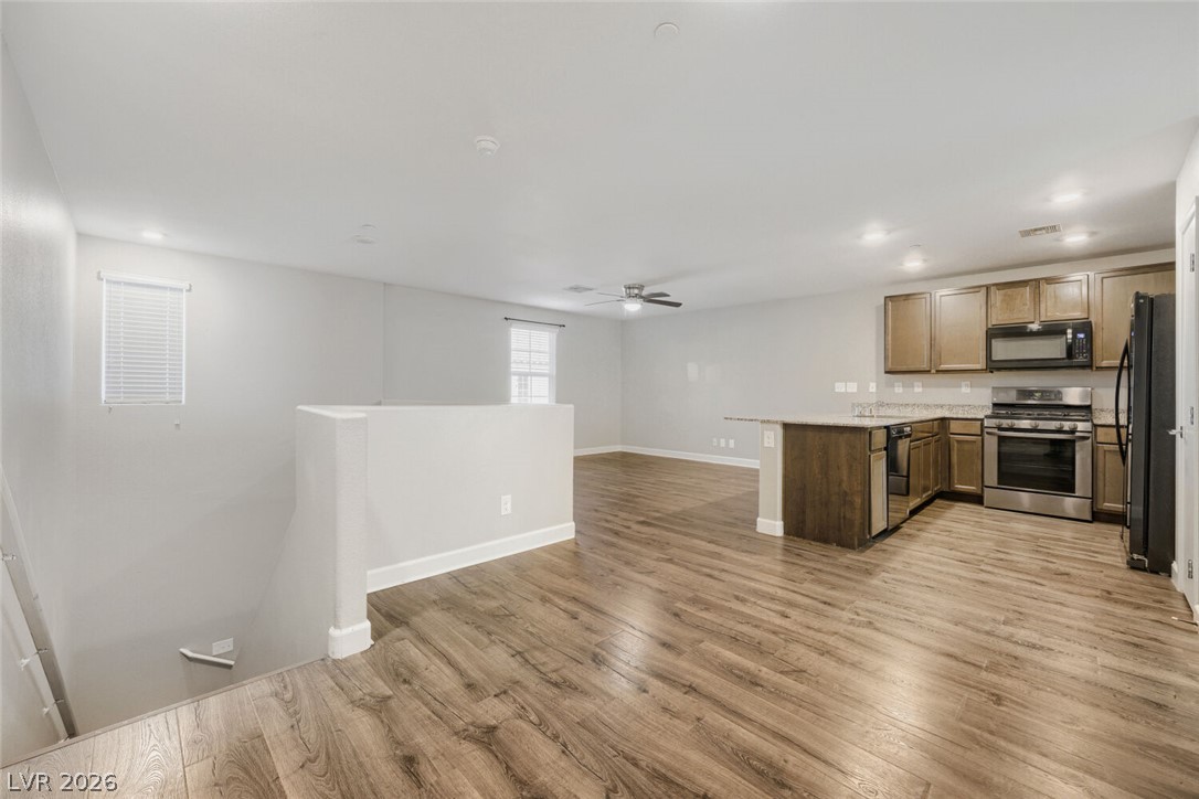 4598 Woolcomber Street Property Photo 7
