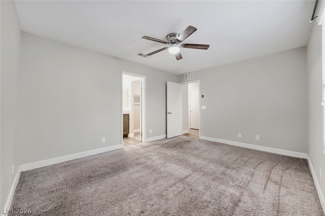 4598 Woolcomber Street Property Photo 16