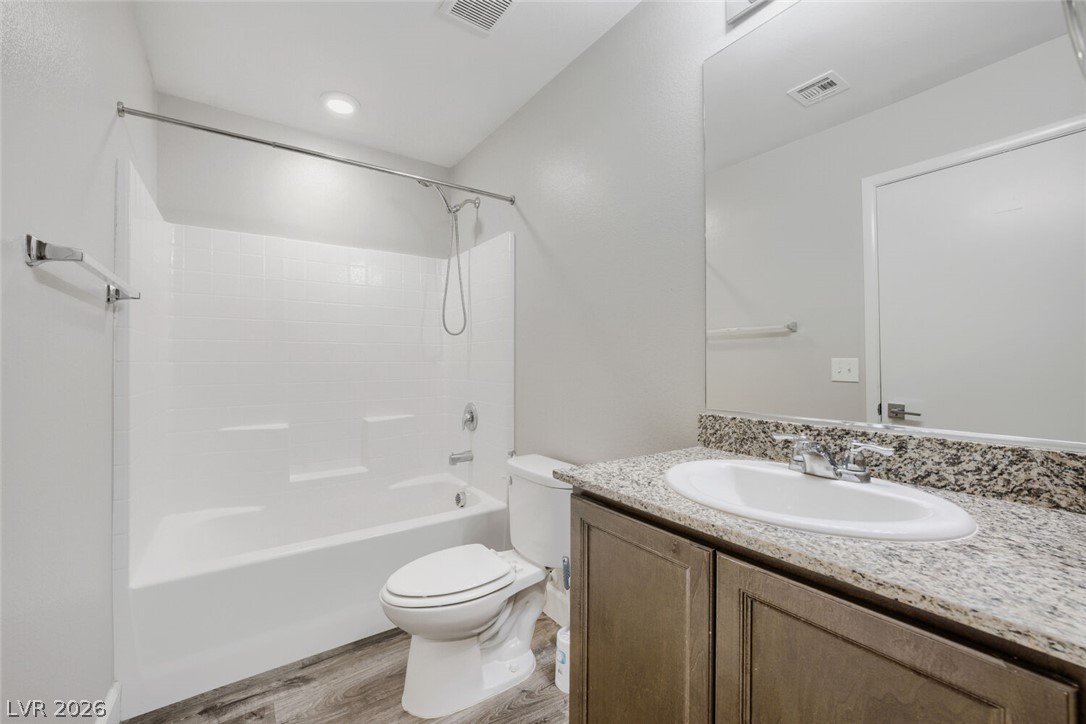4598 Woolcomber Street Property Photo 17