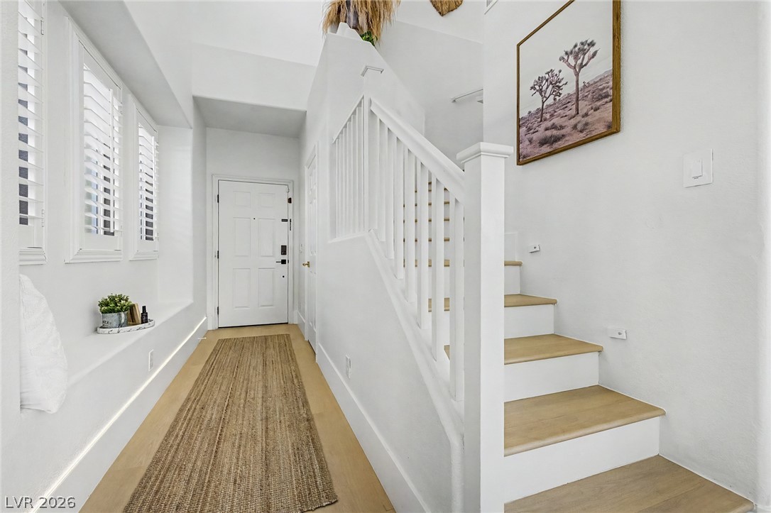 10147 Dragons Meadow Court Property Photo 12