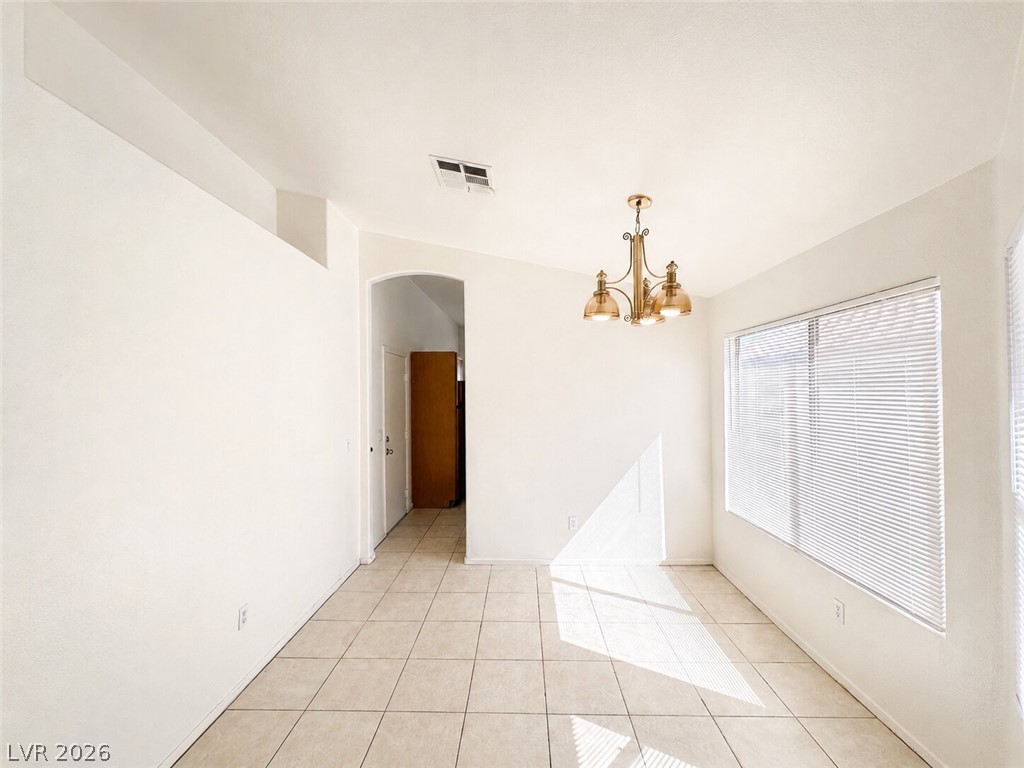 9343 West Viking Road Property Photo 4