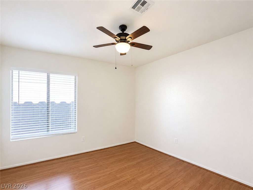 9343 West Viking Road Property Photo 18