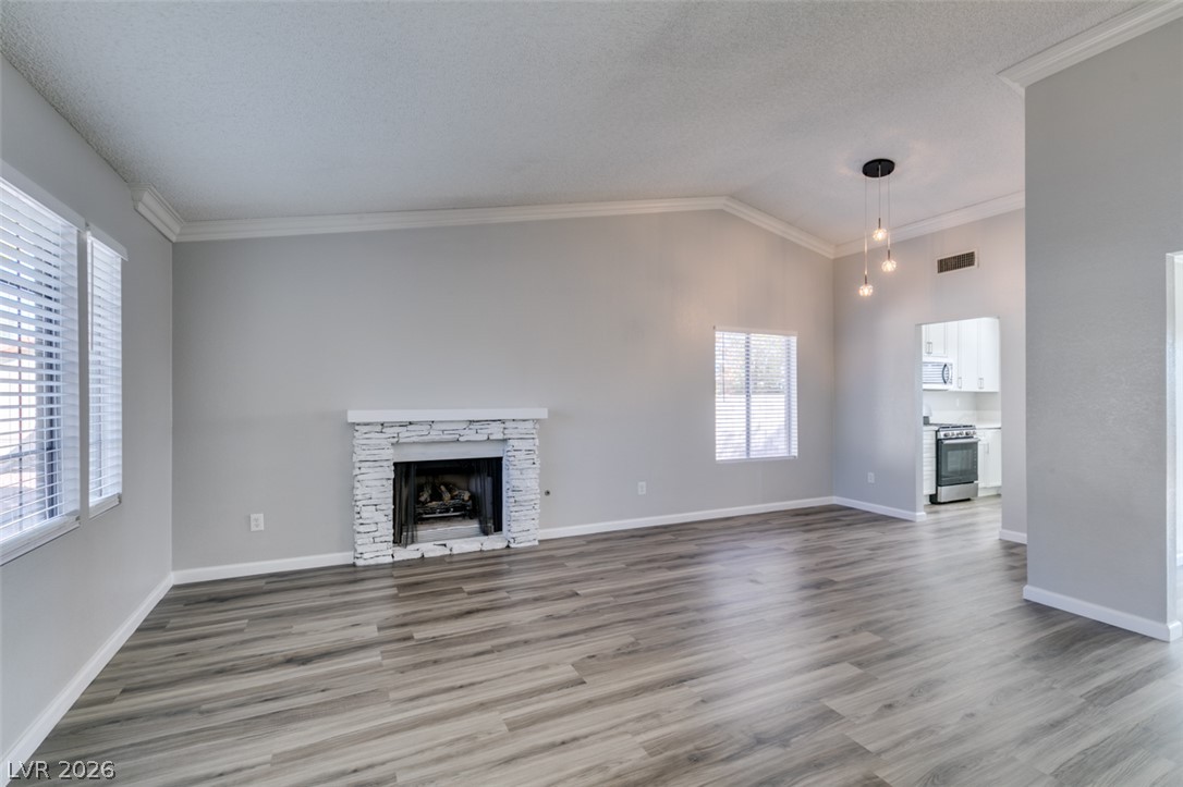 8392 Gresham Drive Property Photo 4