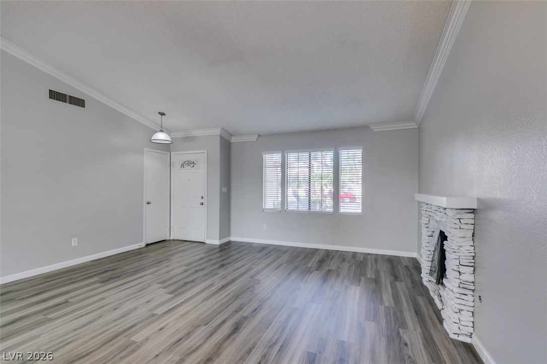 8392 Gresham Drive Property Photo 9