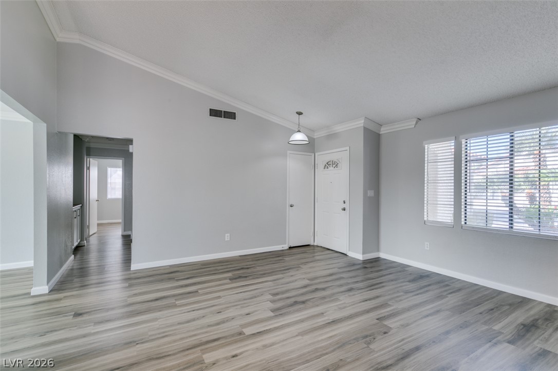 8392 Gresham Drive Property Photo 10
