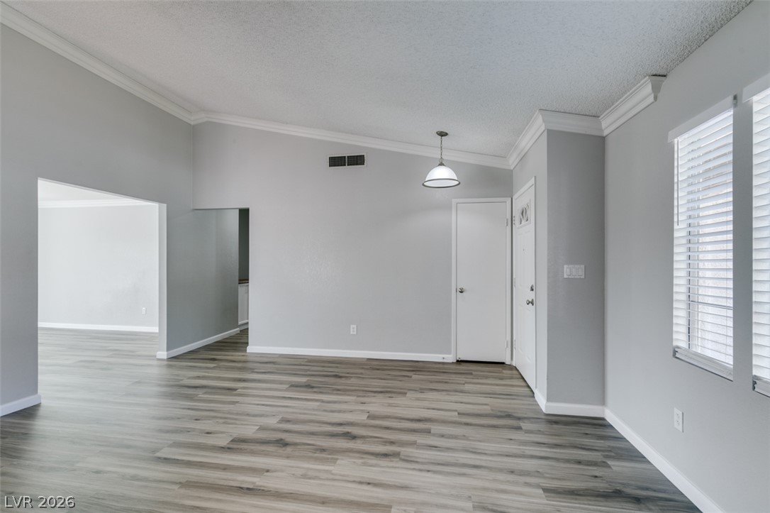 8392 Gresham Drive Property Photo 11
