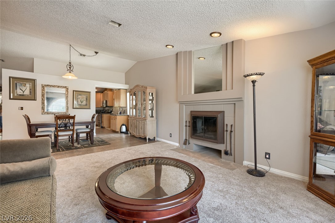 7671 North Jones Boulevard Property Photo 11