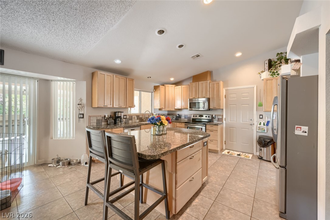 7671 North Jones Boulevard Property Photo 18