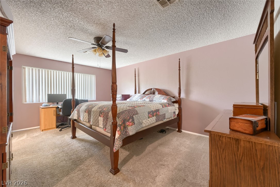 7671 North Jones Boulevard Property Photo 22