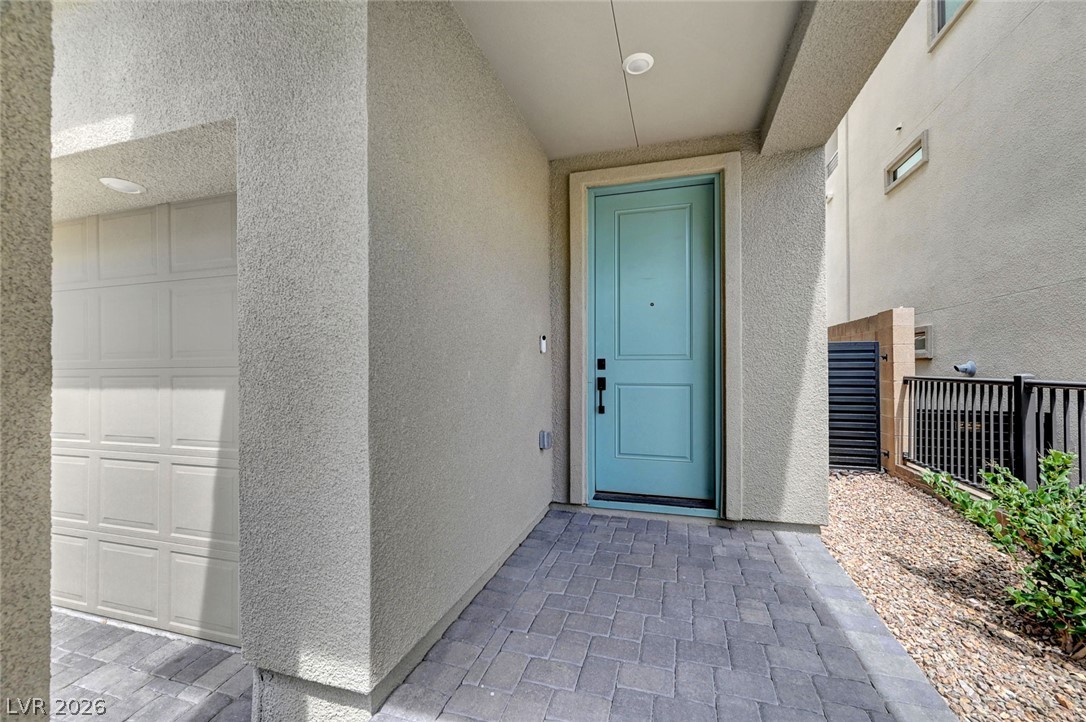 11580 Midnight Melody Avenue Property Photo 2