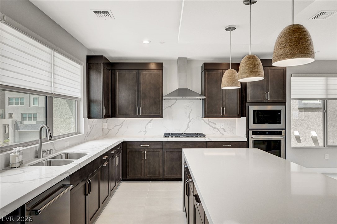 11580 Midnight Melody Avenue Property Photo 8