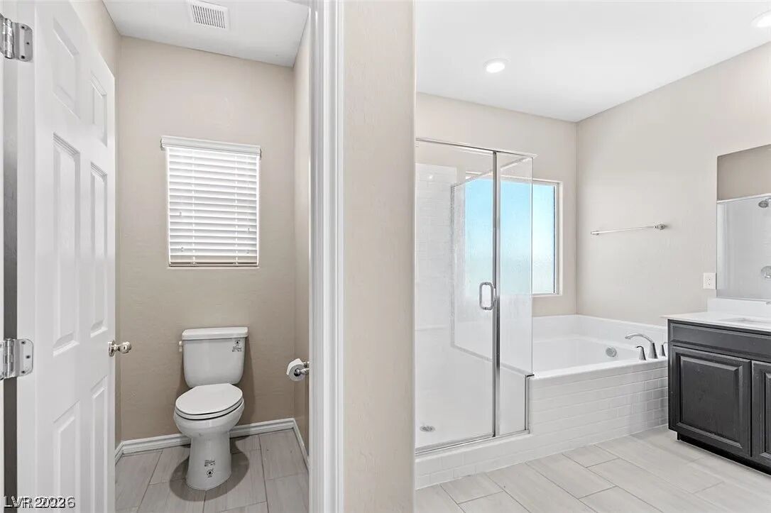 6934 Denio Island Street Property Photo 15