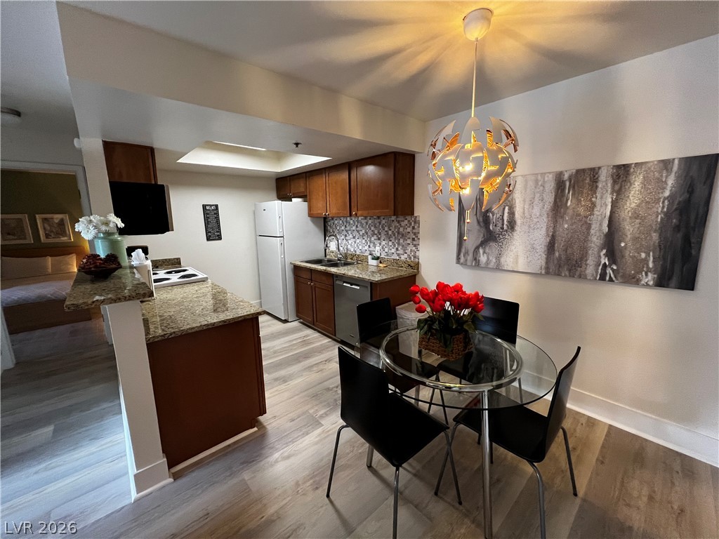 4200 South Valley View Boulevard 2010 Property Photo 5