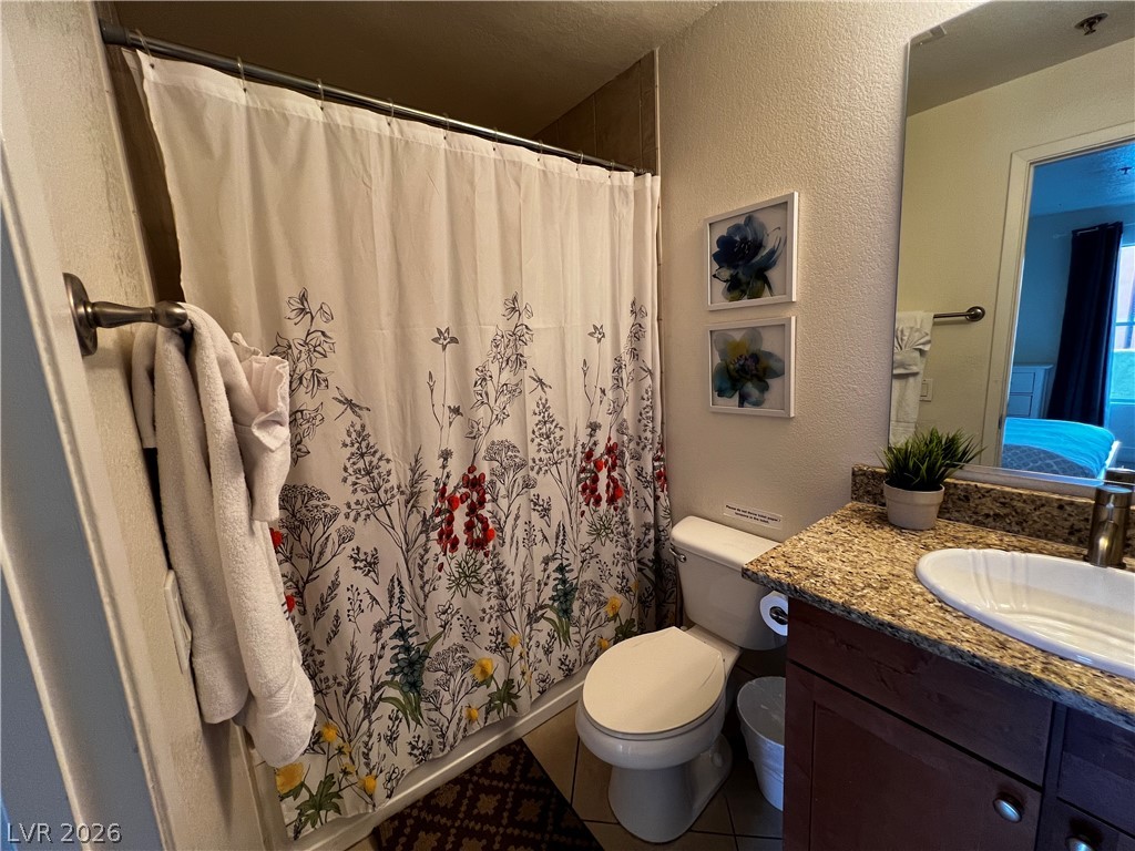 4200 South Valley View Boulevard 2010 Property Photo 15