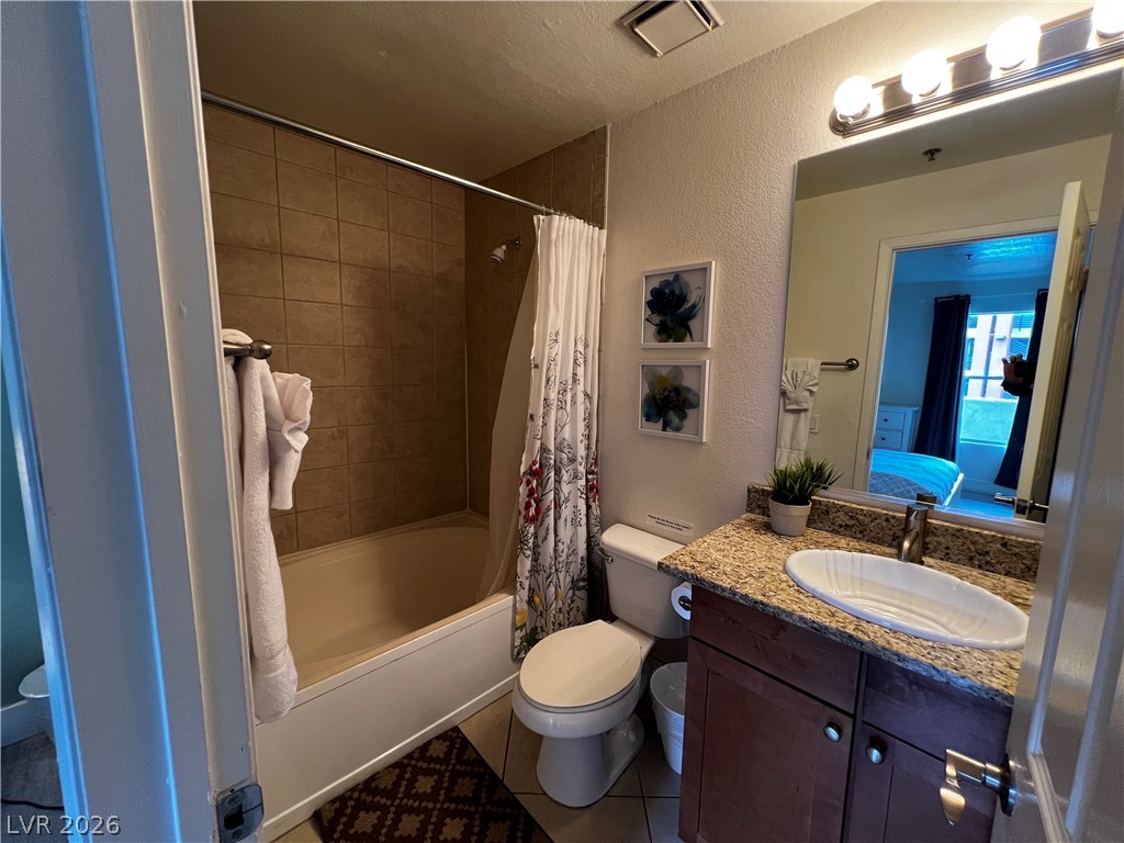 4200 South Valley View Boulevard 2010 Property Photo 16