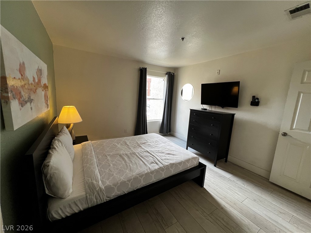 4200 South Valley View Boulevard 2010 Property Photo 17