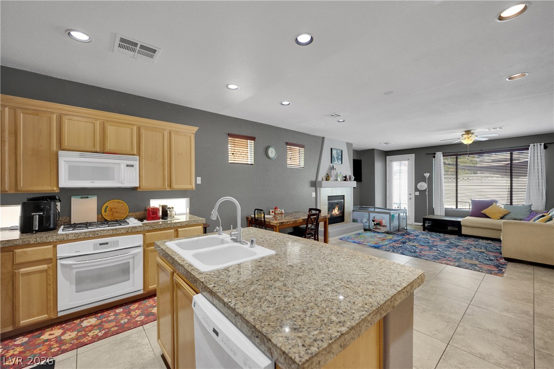 8343 Cambridge Grove Street Property Photo 14