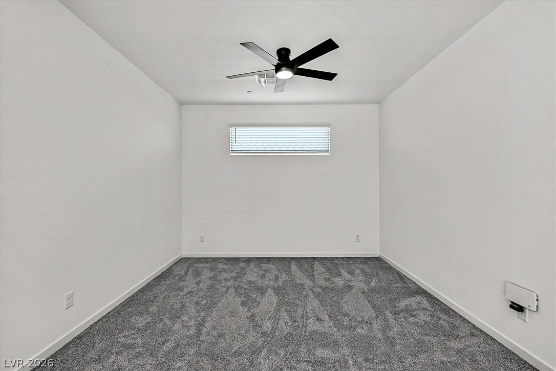 10284 Arrow Range Avenue Property Photo 11