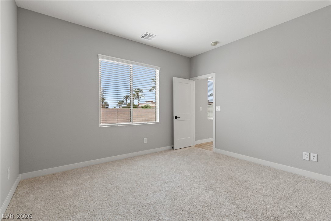 3229 Basin Desert Street Property Photo 6