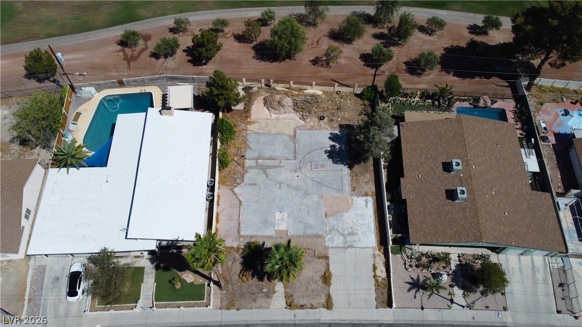 2306 Abarth Street Property Photo 5