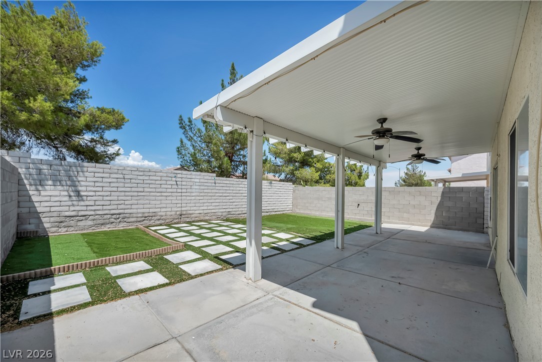 8616 Majestic Pine Avenue Property Photo 28