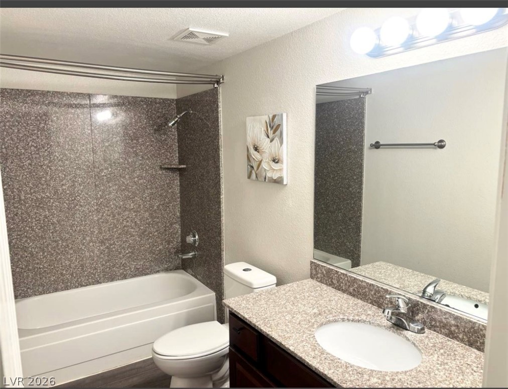 5260 River Glen Drive 259 Property Photo 13
