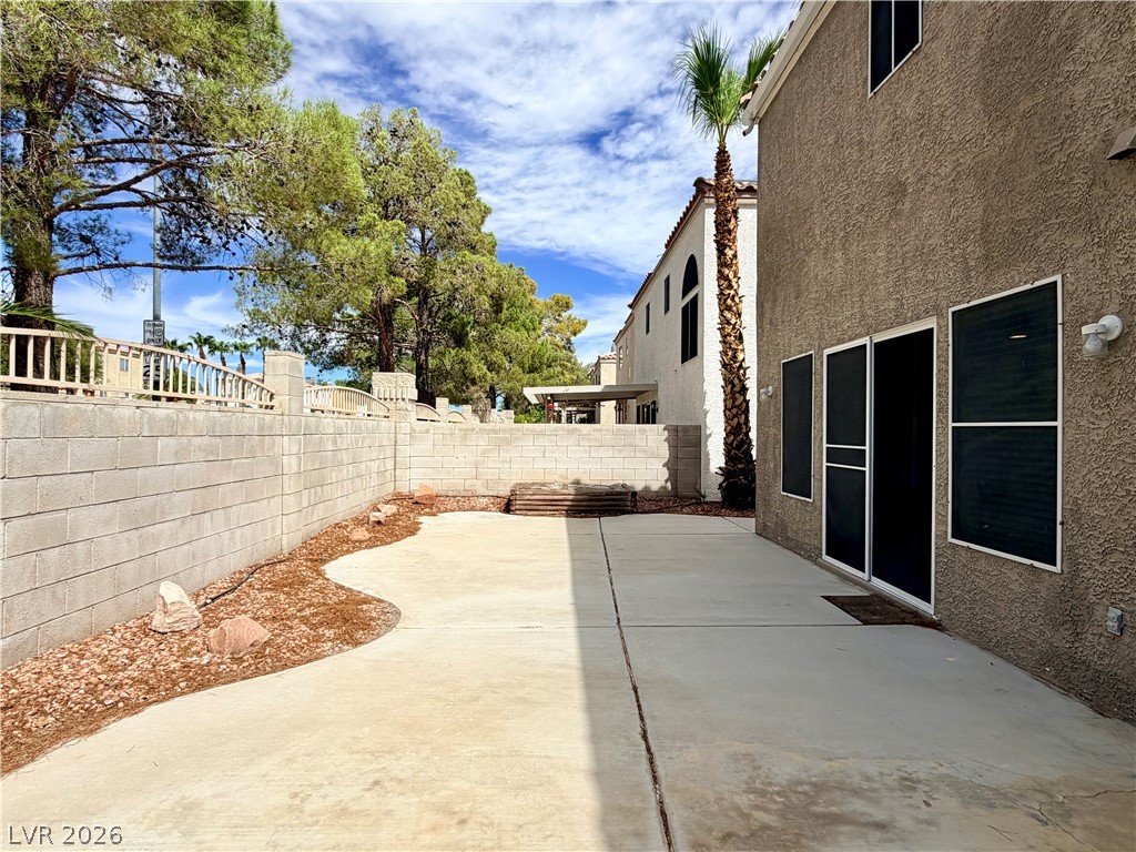 3423 Bankside Drive Property Photo 12