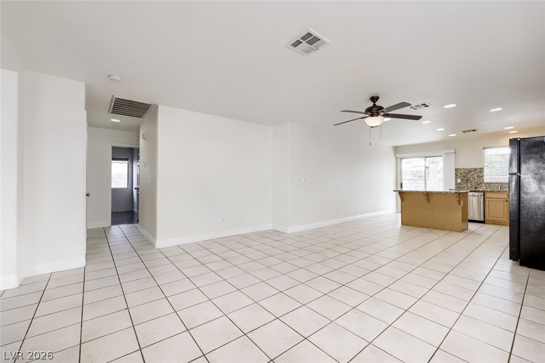 276 Cattlebaron Terrace Property Photo 8