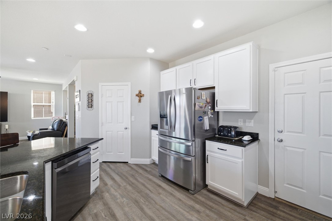 976 Monte Nerone Avenue Property Photo 12