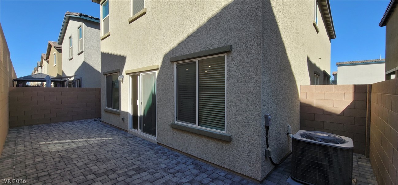 2816318 Property Photo 24