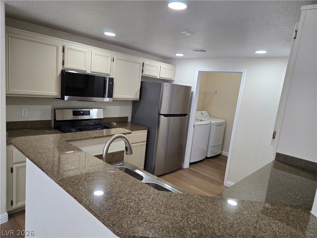 9975 Peace Way 2157 Property Photo 17