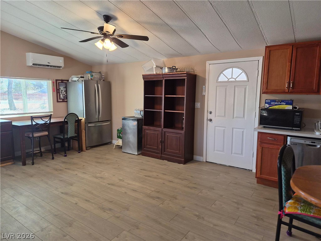 2860 West Irene Street Property Photo 7